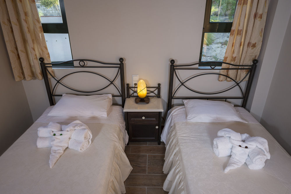 Athina Luxury Villas Xamoudhokhorion  Esterno foto